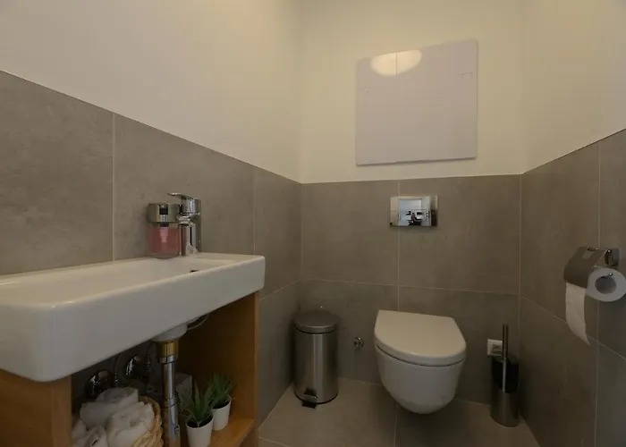 D304 Apartment